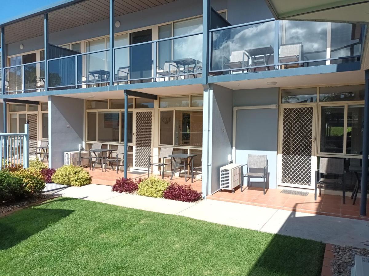 מרימבולה Grandeur Holiday Units מראה חיצוני תמונה