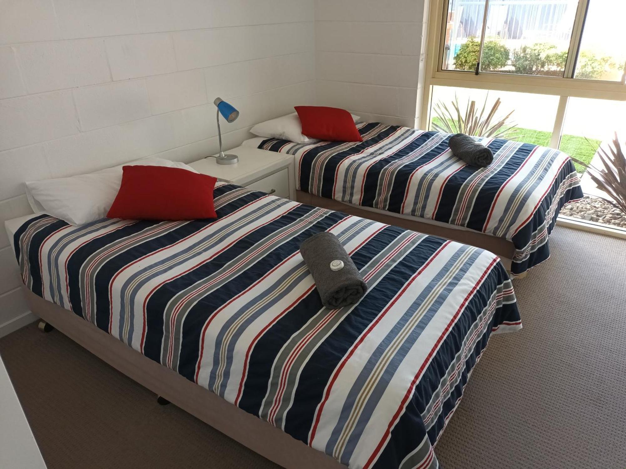 מרימבולה Grandeur Holiday Units חדר תמונה