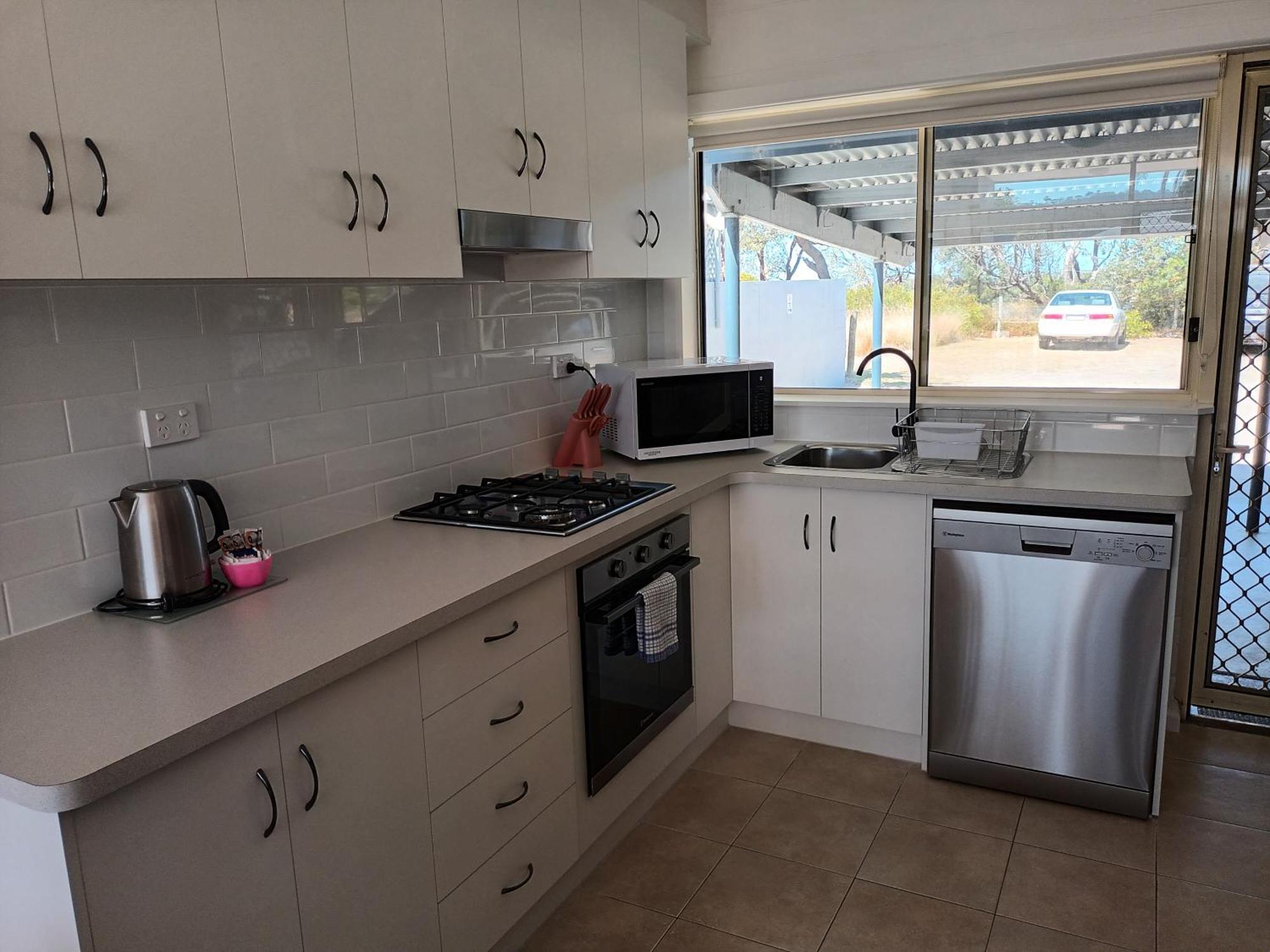 מרימבולה Grandeur Holiday Units מראה חיצוני תמונה