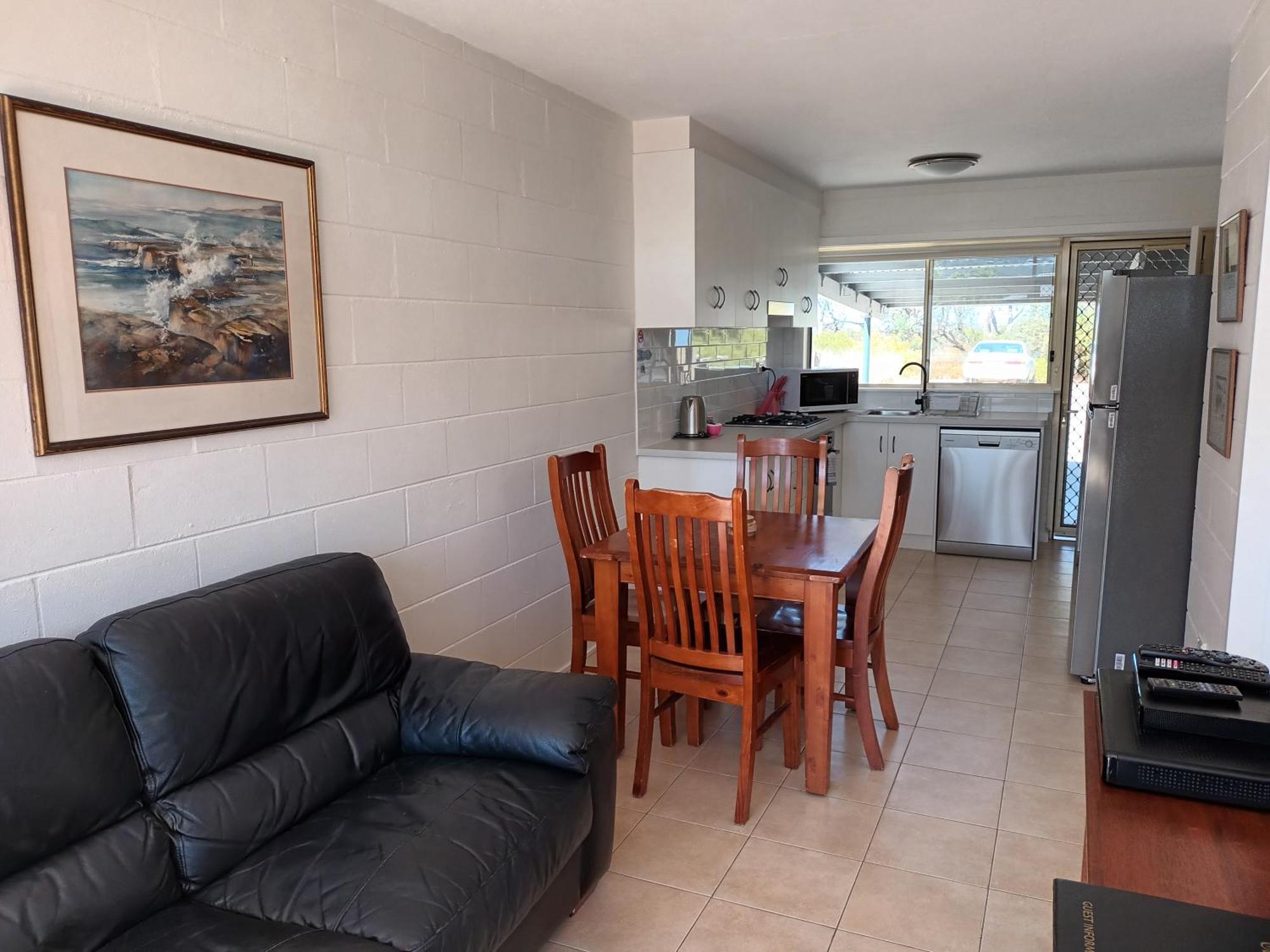 מרימבולה Grandeur Holiday Units מראה חיצוני תמונה